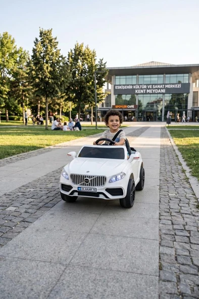 Venom GT 12 Volt Uzaktan Kumandalı Led Farlı Vites Sistemli Emniyet Kemerli Akülü Araba ürün görseli 1