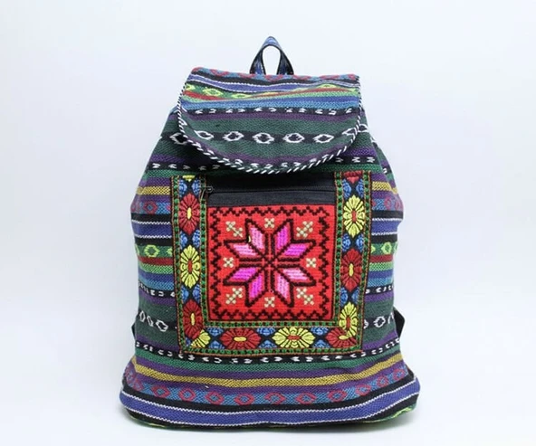 Kilim Desenli Sırt Çantası ürün görseli 1