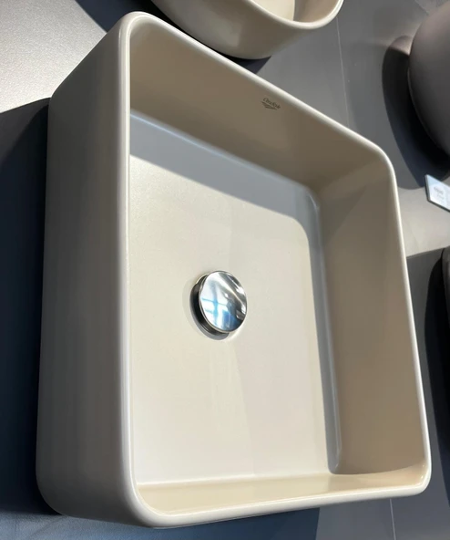 Turkuaz Cerastyle Suit Tezgahüstü Mat Cappucino Lavabo 40*40 cm ürün görseli 1
