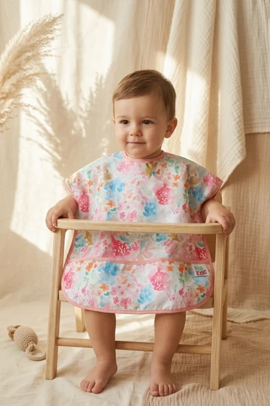 Flora Bloom Sıvı Geçirmez Cepli Bebek Mama Önlüğü - Suluboya Çiçek Desenli Premium Mama Önlüğü 6-24 Ay ürün görseli 1