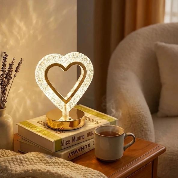 Kalp Şeklinde Kristal LED Masa Lambası – Dokunmatik, 3 Renk Işık Modlu, Şarjlı Mini Dekoratif Gece Lambası (5224) ürün görseli 1