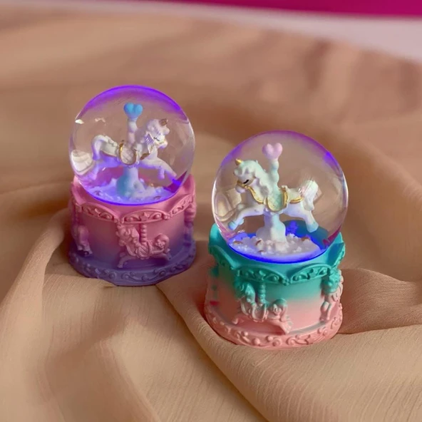 Mini Boy Işıklı Unicorn Kar Küresi ürün görseli 1