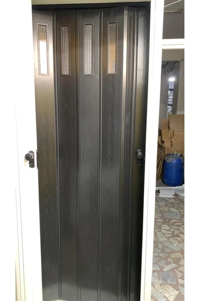 1Sıra Camlı Karaağaç Ahşap Desenli Akordeon Kapı 87x200cm ürün görseli 1