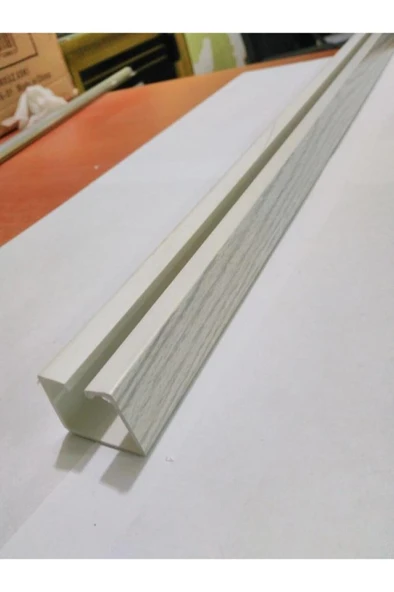 Akordeon Kapı Rayı 3x3cm, Akağaç Ahşap Desenli, 87cm ürün görseli 1