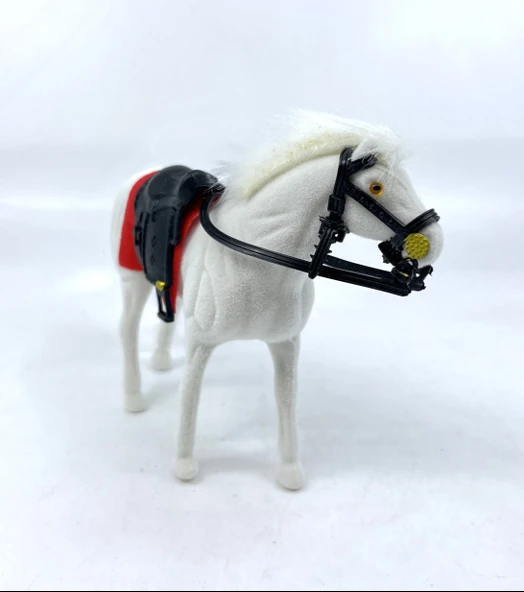 Livery Stable - Süvari Eyerli Beyaz Oyuncak At - Resim 4