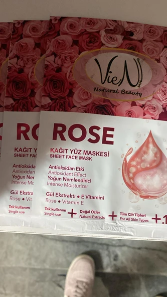 Vien Best Işıltı Verici Kagıt Yüz Maskesi Gül Özü Içerikli ürün görseli 1