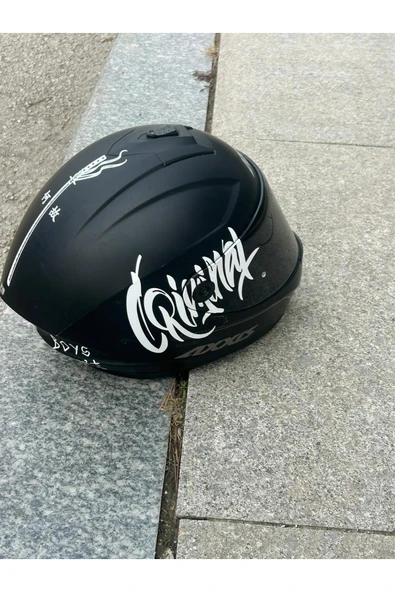 STCKRCO Criminal Kask Sticker – Motor Kaskı İçin Premium Yazı Sticker Beyaz ürün görseli 1