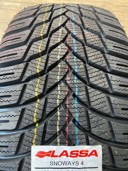 235/40R19 96V XL  LASSA SNOWAYS 4 (C/E/70) (KIS)(2024) ürün görseli 1