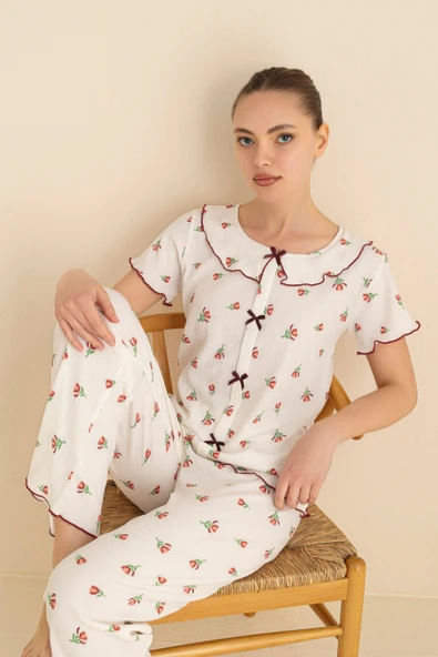 Fransız Yaka Fiyonklu Gipeli Pijama Takımı ürün görseli 1