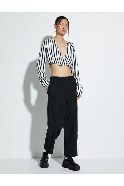 Kapşonlu Crop Bluz V Yaka ürün görseli 1
