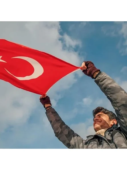 Türk Bayrağı, 50x75 cm Ebatında, UV Dayanıklı ve Çift Dikişli ürün görseli 1
