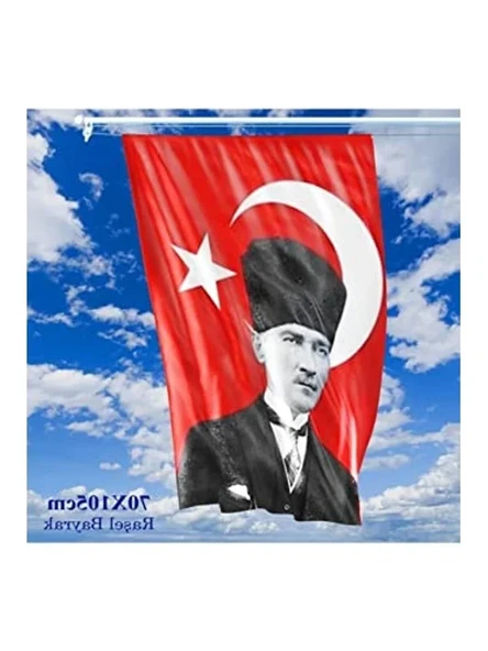 Saten Kumaş Türkiye Bayrağı, 70x105 cm Boyut ile Bayrak Dekorasyonu ürün görseli 1