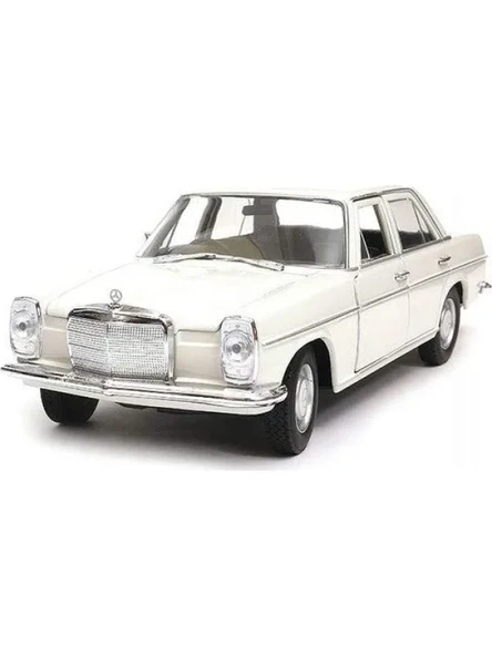 1:24 Ölçekli Beyaz Model Araç ürün görseli 1