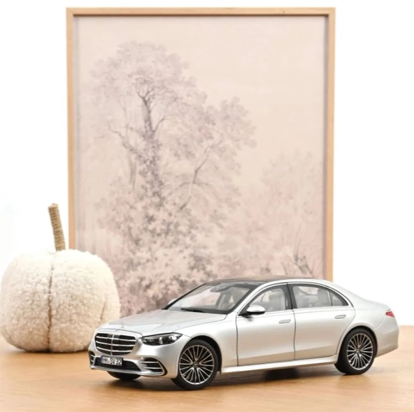 Norev 183805 Mercedes-Benz S-Class AMG-Line 2021 Brilliant Silver ürün görseli 1