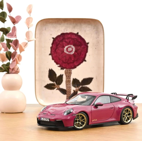Norev 187381 1/18 Porsche 911 GT3 (992) 2021 Ruby Star Neo ürün görseli 1