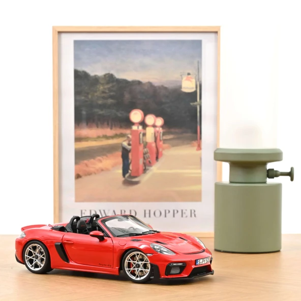 Norev 187271 1/18 Porsche 718 Spyder RS 2023 Guards Red ürün görseli 1