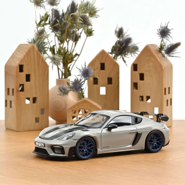 Norev 187253 1/18 Porsche Cayman GT4 RS w/Weissach Pack 2023 Chalk ürün görseli 1