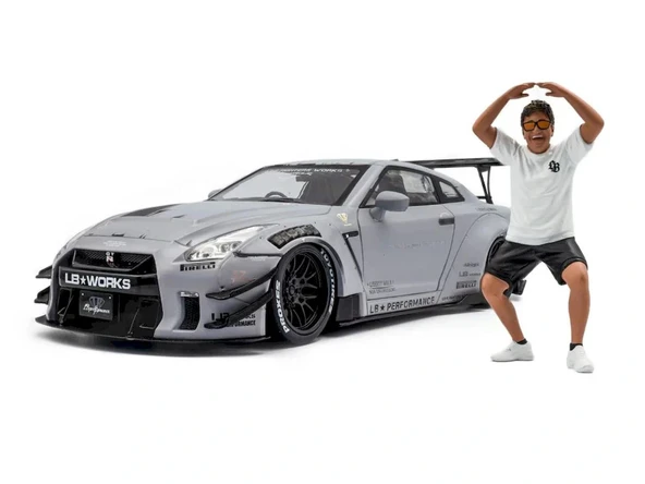 Solido S1805821 1/18 Nissan GT-R (R35) LBWK Type 2.0 Wataru Kato-San Figure ürün görseli 1