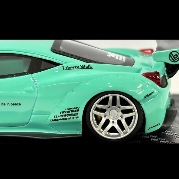 M. C. E. 1/64 Ferrari 458 Italia - Resim 8