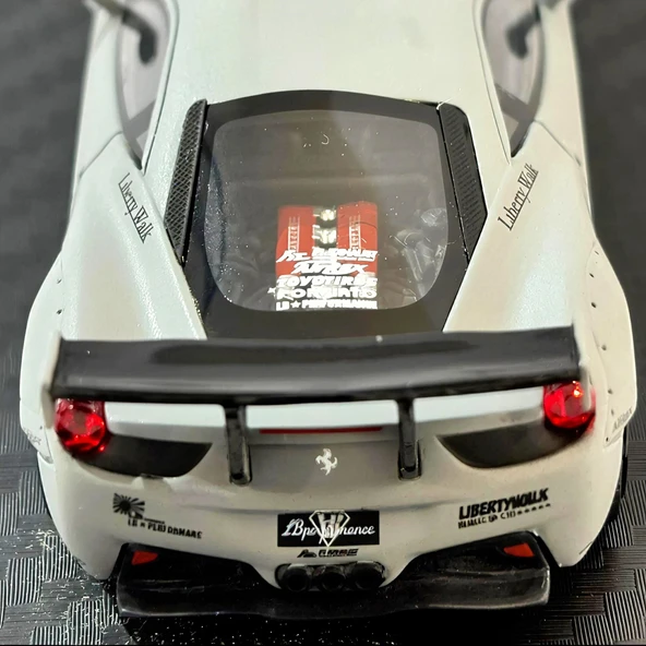 M. C. E. 1/64 Ferrari 458 Italia - Resim 8