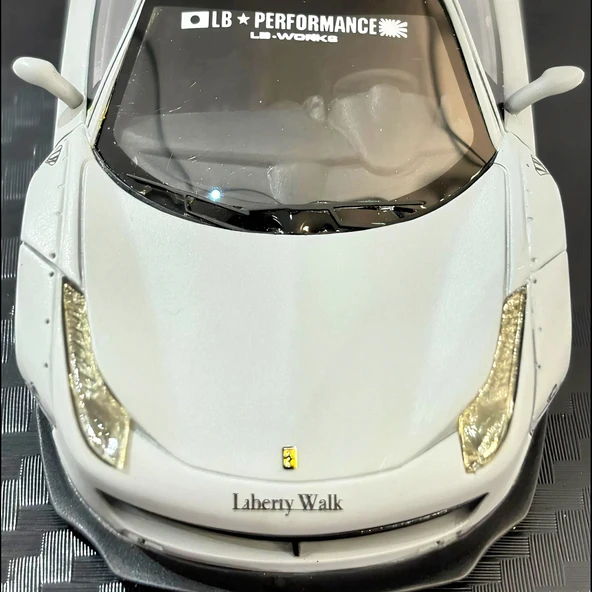 M. C. E. 1/64 Ferrari 458 Italia - Resim 7