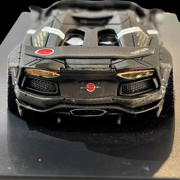Liberty Walk 1/64 Lamborghini LB 700 (116/500) Limited Edition - Resim 4