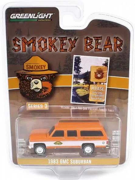 Greenlight 1/64 Smokey Bear Series 3- 1983 GMC Suburban 38060-D ürün görseli 1
