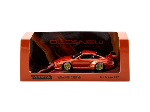 Tarmac Works 1/64 Old & New 997 Red Metallic ürün görseli 1