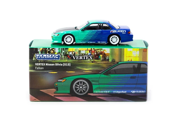 Tarmac Works 1/64 VERTEX Nissan Silvia (S13) Falken ürün görseli 1
