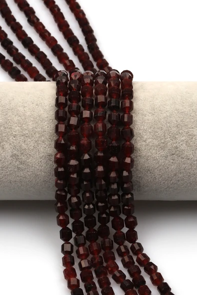 Garnet Doğal Taş Dizi 5 x 6 mm Hexagonel Kesim - DZ-1189 ürün görseli 1