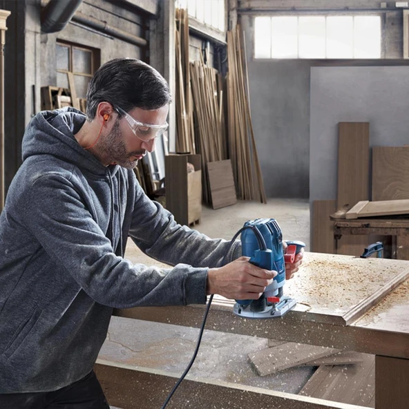 Bosch GOF 130 Freze - Resim 3