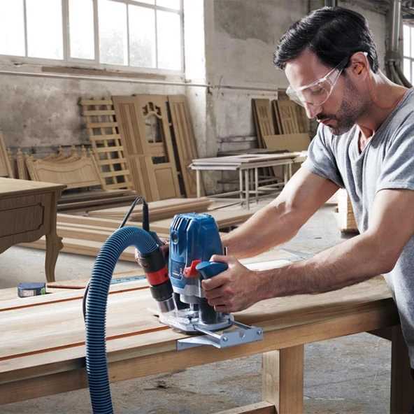 Bosch GOF 130 Freze - Resim 4