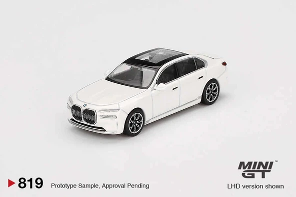 Mini GT MGT00819 164 BMW i7 xDrive60 Mineral White ürün görseli 1
