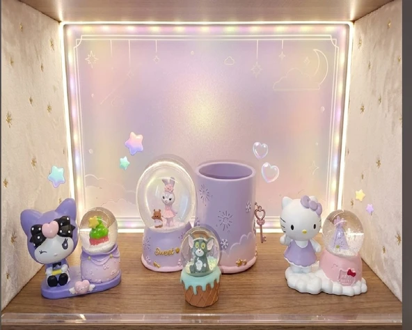 Kuromi, Hello Kitty ve Tom Bir Arada! Tavşanlı Kalemlikli 4’lü Hediye Seti ürün görseli 1