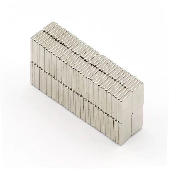 20 Adet 15X10X1.5 Mm Köşeli Neodyum Mıknatıs N35 Magnet Dayanıklı Nikel Kaplama ürün görseli 1