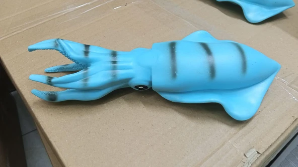Plastik Oyuncak Büyük Boy Turkuaz Kalamar Squid 20 cm ürün görseli 1