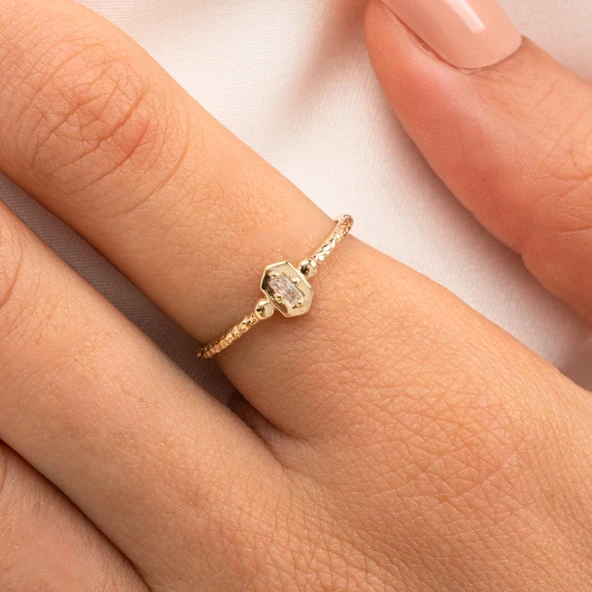 Gümüş Yüzük - Mini Baget Swarovski Taşlı Minimal Özel Tasarım 925 Ayar Gümüş Yüzük ürün görseli 1