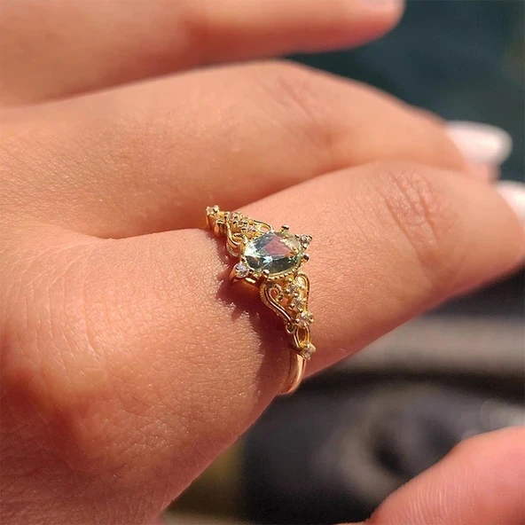 Evlilik Teklifi Altın Yüzük - 0.50 Karat Fox Love Oval Su Yeşili Taşlı Prenses 14 Ayar Altın Yüzük ürün görseli 1