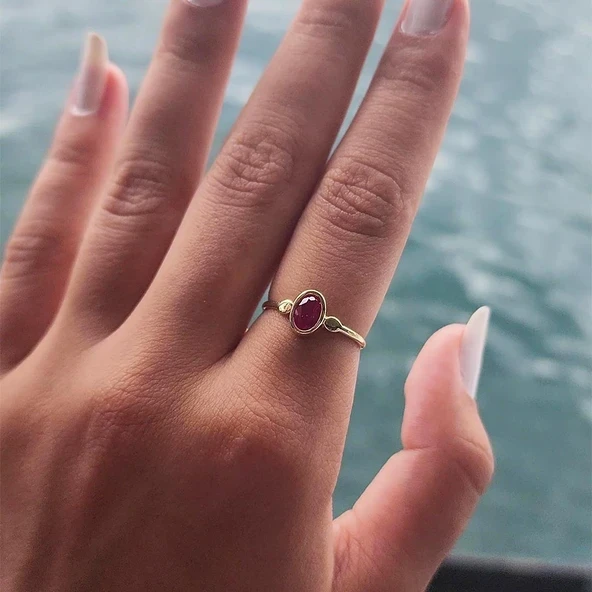 Tektaş Altın Yüzük - 14 Ayar Altın 0.90 Karat Ruby Taşlı Tek Taş Evlilik Teklifi Yüzüğü ürün görseli 1