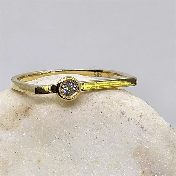 Gümüş Yüzük - 0.25CT Pırlanta Montörü (Swarovski) Taşlı Kare Kol Tasarım 925 Ayar Gümüş Tektaş Yüzük ürün görseli 1