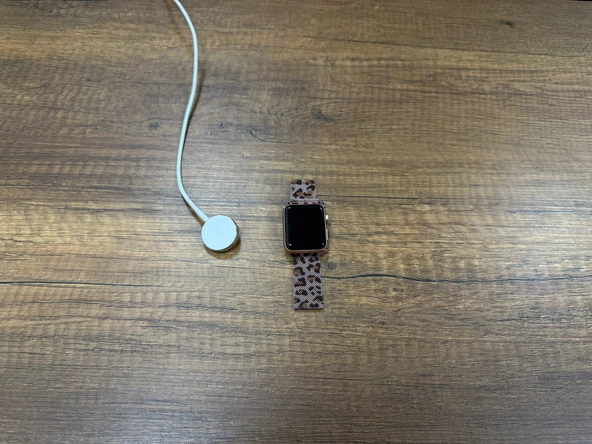 Apple Watch Series 3 GPS 42mm Akıllı Saat (İKİNCİ EL) ürün görseli 1