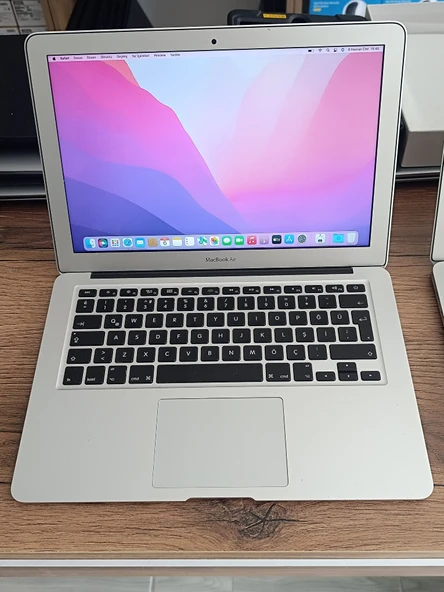 Apple Macbook Air 2017 i5 8/128 2. El ürün görseli 1
