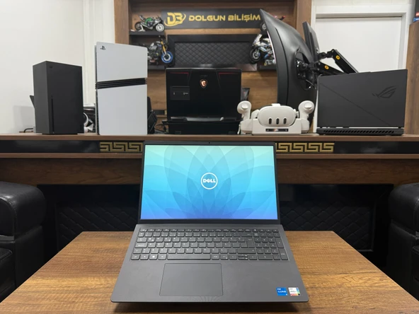 Dell Vostro 3520 i5-1235U 32GB RAM 2TB SSD W11 Pro 15.6" FHD Dizüstü Bilgisayar (İKİNCİ EL) ürün görseli 1