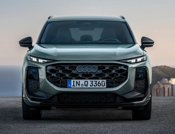 DK Tuning SQ3 2025+ Bagaj Siyah Yazı Logo Arma Audi İle Uyumlu ürün görseli 1