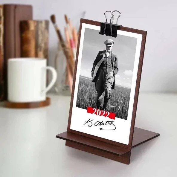 Ahşap Tabanlı Atatürk Masa Takvimi 2027 ürün görseli 1