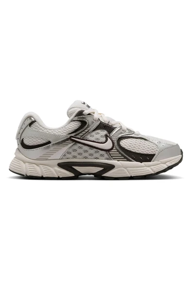 Nike V5 RNR HQ6411-005 Beyaz/Siyah Kadın Günlük Spor Ayakkabı ürün görseli 1