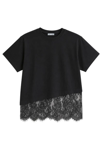 1005 Kadın Pamuklu Regular Fit Bisiklet Yaka Asimetrik Kesim Dantel Detaylı Yumuşak Dokulu T-Shirt Siyah ürün görseli 1