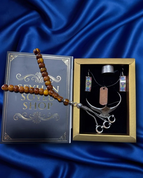 Seyhan Soylu Shop - Special Seri Kitap Kutulu Takı Seti Ve Tesbih Kombini - Kolye Küpe Special Tasarım Bileklik Yüzük 5 Parça Otantik Hediyelik - Doğum Günü Yıl Dönümü Şık Hediye ürün görseli 1