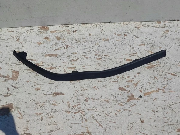 Toyota Corolla Ön Tampon Karlık Sol 2005  (Oem No:  7685202070) ürün görseli 1
