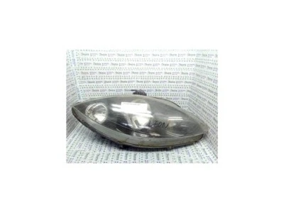 Seat Leon Ön Far Sağ 2005  (Oem No:  5P1941006E) ürün görseli 1